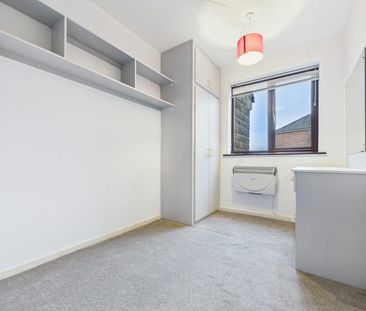 Ground floor flat to rent on - Photo 3