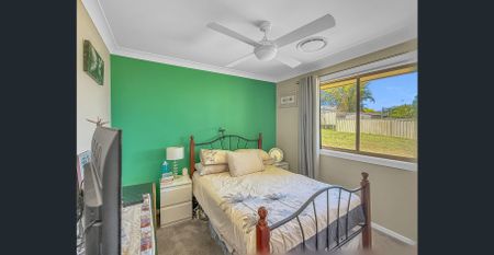 Modern Family Living with Exceptional Extras in Sought-After Ashtonfield - Photo 5