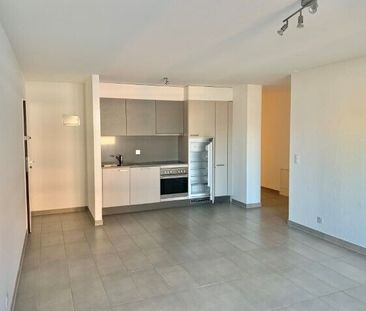 Beautiful bright 2.5 room apartment on the 3rd floor - Photo 3