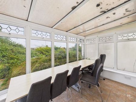 5 Bed Flat, Wolseley Road Coldean, BN1 - Photo 2