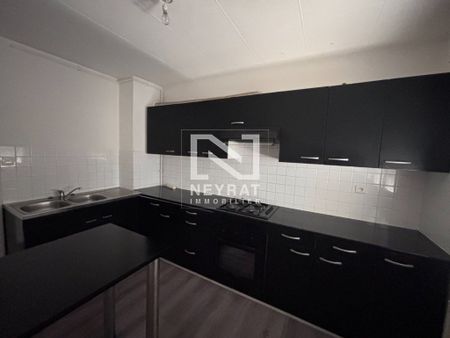 Location Appartement 3 pièces 75m² DIGOIN 71160 - Photo 2