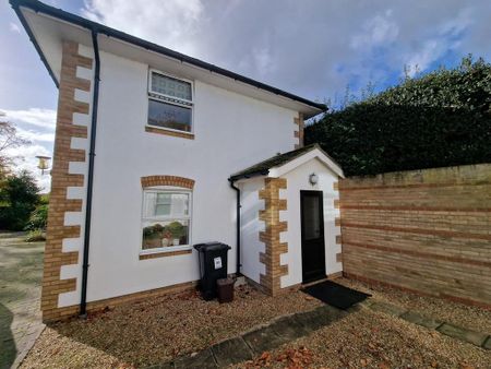 2 bedroom detached house to rent - Photo 5