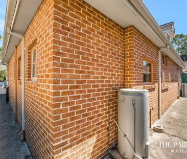 Beautifully Renovated Home ! - Photo 3