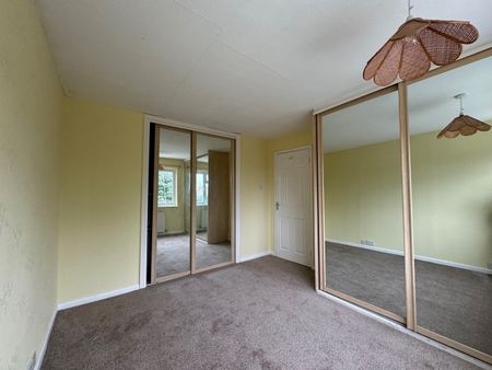 3 Bed Semi-Detached House, Lynmouth Drive, LE18 - Photo 5