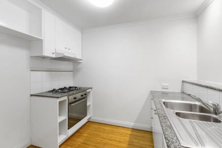 Unit 1/283 Spring Street, - Photo 3