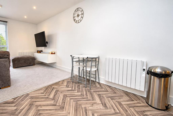 1 bedroom apartment to rent - Photo 1