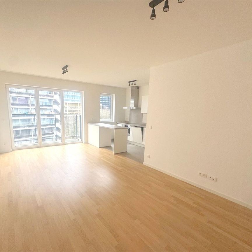 Appartement te huur in Brussel met 2 slaapkamers - Photo 1