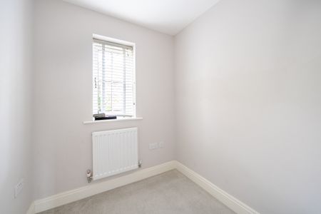 3 bedroom detached house to rent - Photo 5