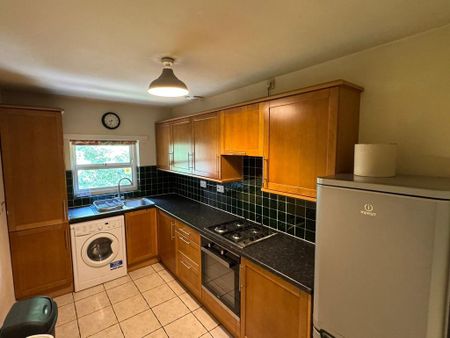 2 bedroom flat to rent - Photo 4