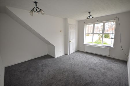 2 Bed Semi-Detached House, Ascot Gardens, LS10 - Photo 2
