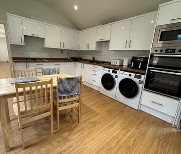 Hawthorn Road - Photo 2