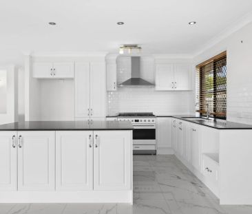 Large Family Home - Photo 5