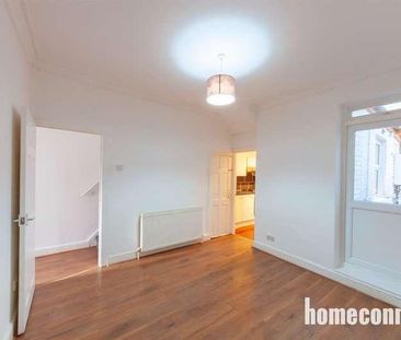 Trumpington Road, London, E7 - Photo 3