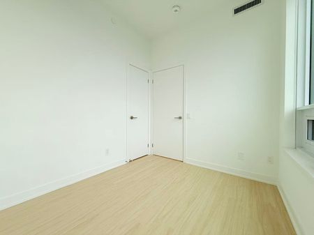 For Lease - 8 Wellesley Street Unit# 5911, Toronto, Ontario - Photo 4