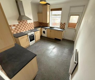 2 bedroom House To Let - Photo 4