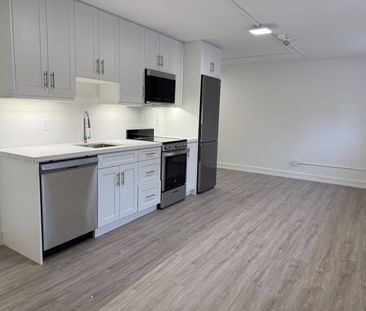 For Lease - 19 Regency Crescent Unit# 102, Whitby, Ontario - Photo 2