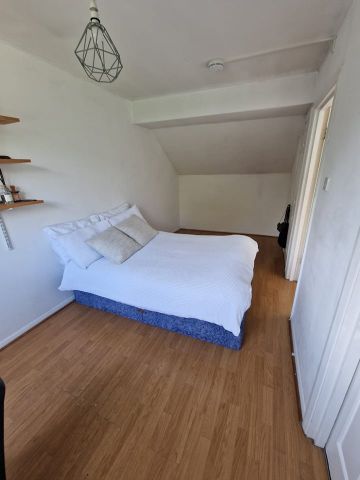 5 Bed Terraced House, Cobden Road, BN2 - Photo 3