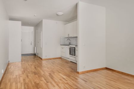 Bergfotsvägen, Tumba - Photo 5