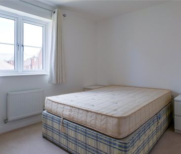Jasmine Square, Woodley, Reading, Berkshire, RG5 - Photo 4