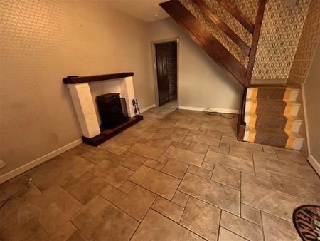 5 East Street, Newtownards, BT23 7EN - Photo 2