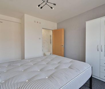 Studio to rent - Photo 6