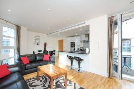 3 bedroom flat in 5 Moreton Street - Photo 4