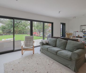 Huis te huur in Wezembeek-Oppem voor € 3.950 met 5 slaapkamers - Photo 1