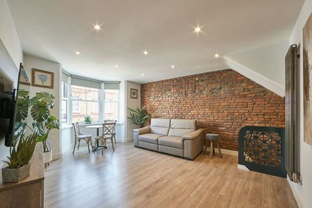 Eastborough - Photo 4