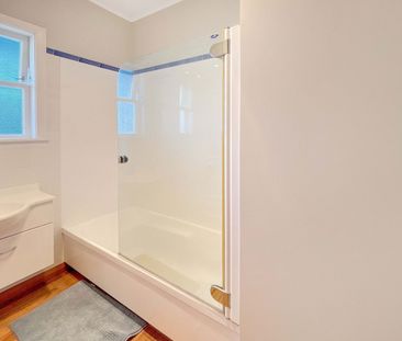 Life By The Beach!! - Photo 2