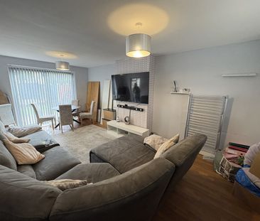 Clarewood Grove, Clifton, Nottingham - Photo 2