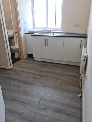 1 bedroom house of multiple occupation to rent - Photo 1