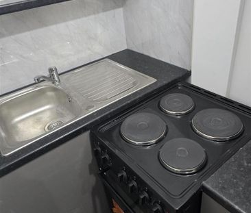 1 bedroom flat to rent - Photo 6