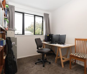 Newly Built Family Home - Photo 4