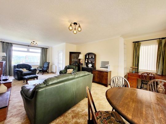 2 bedroom bungalow to rent - Photo 1