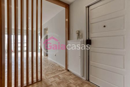 Apartamento T2 renovado com garagem - Photo 3