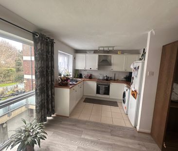 2 Bed Flat, Sheridan Court, CR0 - Photo 6
