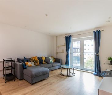 1 bedroom flat to rent - Photo 2