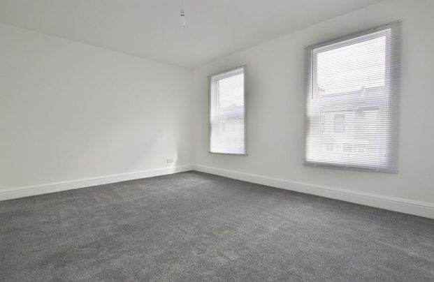 5 bedroom terraced house to rent - Photo 1