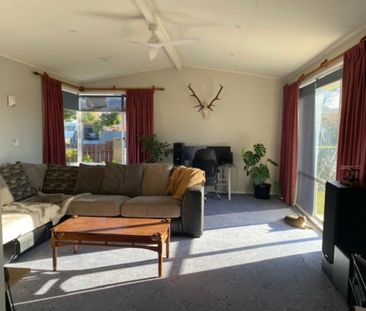 CENTRAL 3 BEDROOM HOME - Photo 1