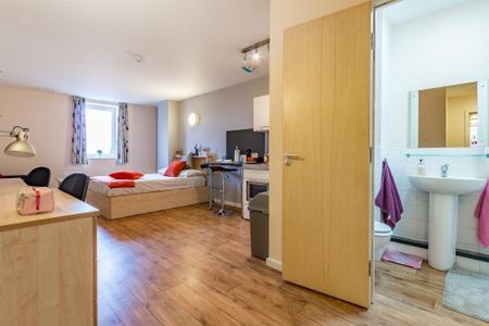 Studio to rent - Photo 3