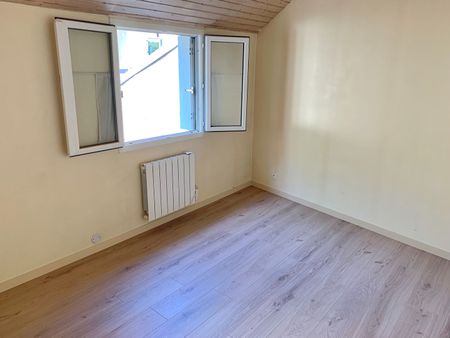 Location Maison 3 pièces 65m² - Photo 2