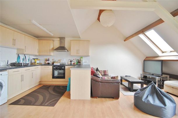 2 bedroom apartment to rent - Photo 1