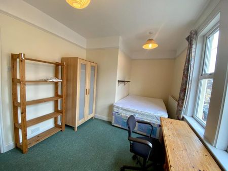 5 bedroom house to rent - Photo 2