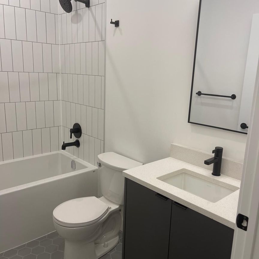 For Lease - 1600 James Naismith Drive Unit# 213, Cyrville - Carson Grove - Pineview, Ontario - Photo 1