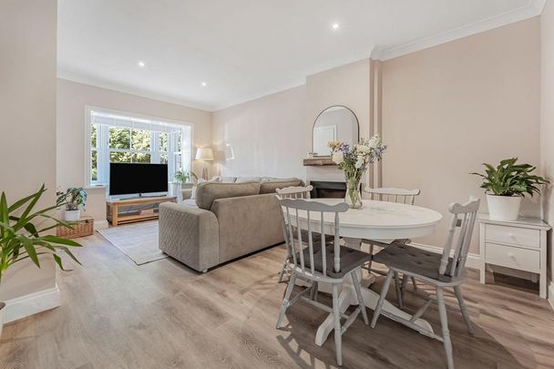 4 bedroom semi-detached house to rent - Photo 1