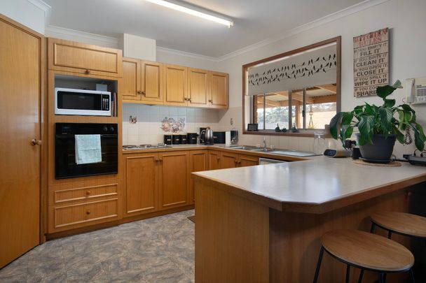 2 Burgess Court, Newstead. - Photo 1