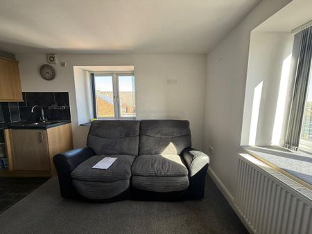 2 bedroom apartment to rent - Photo 5