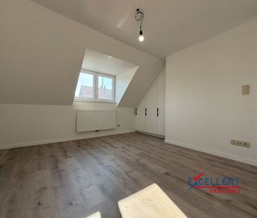 Vernieuwde woning met garage vlakbij centrum Deinze - Photo 4