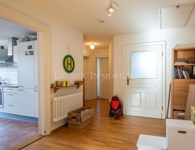 Großzügige Drei-Zimmer-DG-Wohnung in der Nähe des Feuersees - Photo 1