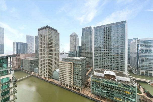 Check out the views from this stunning apartment situated on the 24th floor of the eagerly awaited South Quay Plaza development. - Photo 1